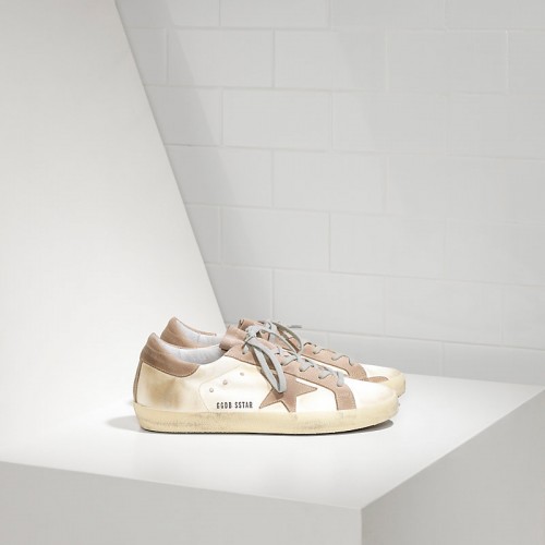 Golden Goose Femme Sneakers Super Star Silk Coated Cuir Et Suede Star Pas cher Sneakers Ggdb Ggdb Sneakers Superstar Femme Gold